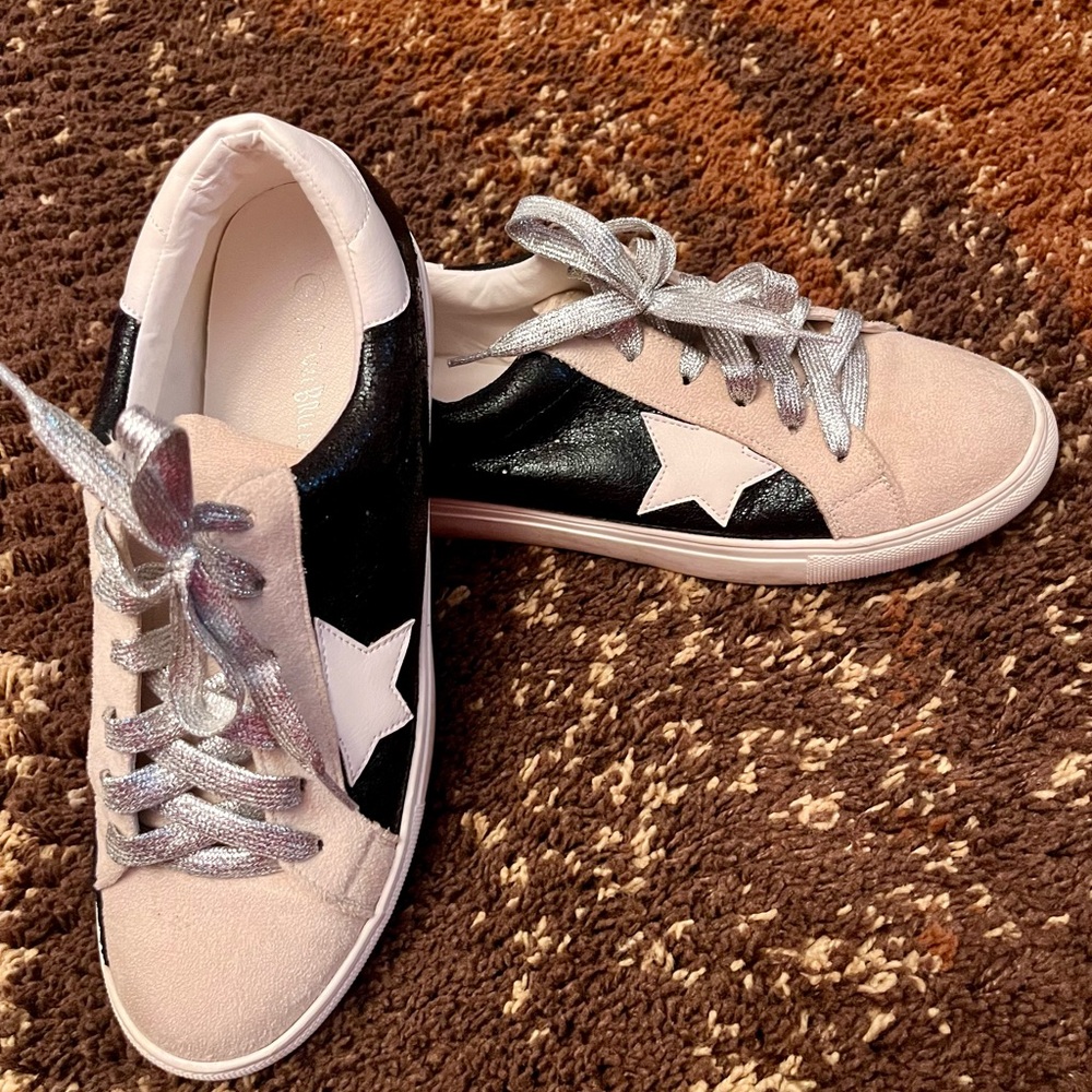 Nature Breeze Tennis Shoes